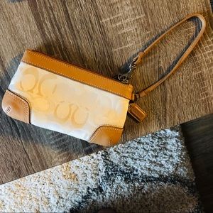 Coach Signature Canvas Logo Clutch Wristlet Purse White Beige Tan